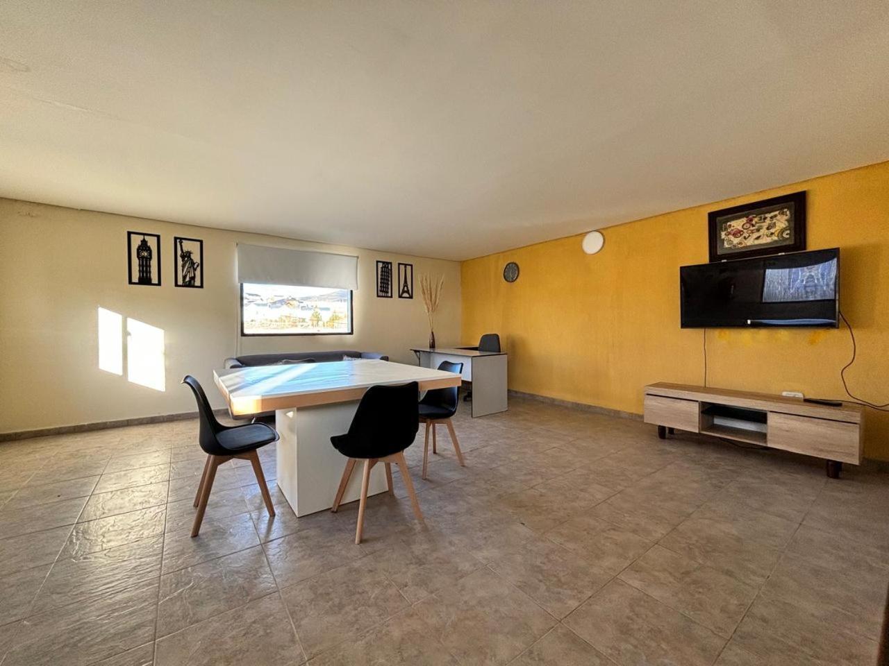 Terminal Suites El Calafate Exterior photo